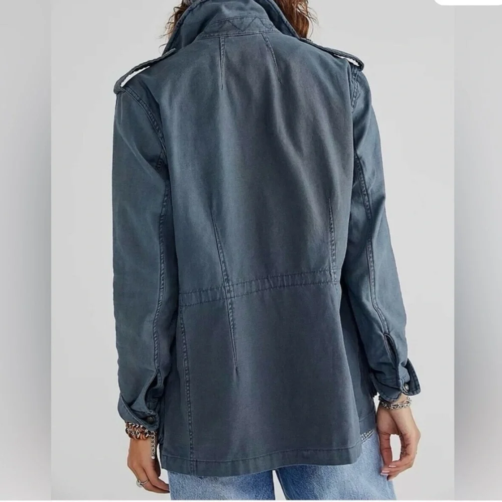 Free People Dark Gray and Aqua Wash detail Utility Jacket Women’s Small - Picture 9 of 9